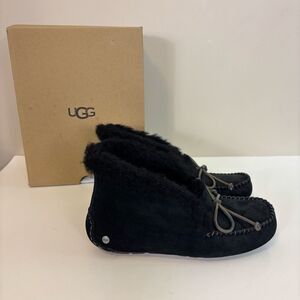 New UGG Alena Black Fur Lined Suede Moccasin Slipper Shoes Size 6